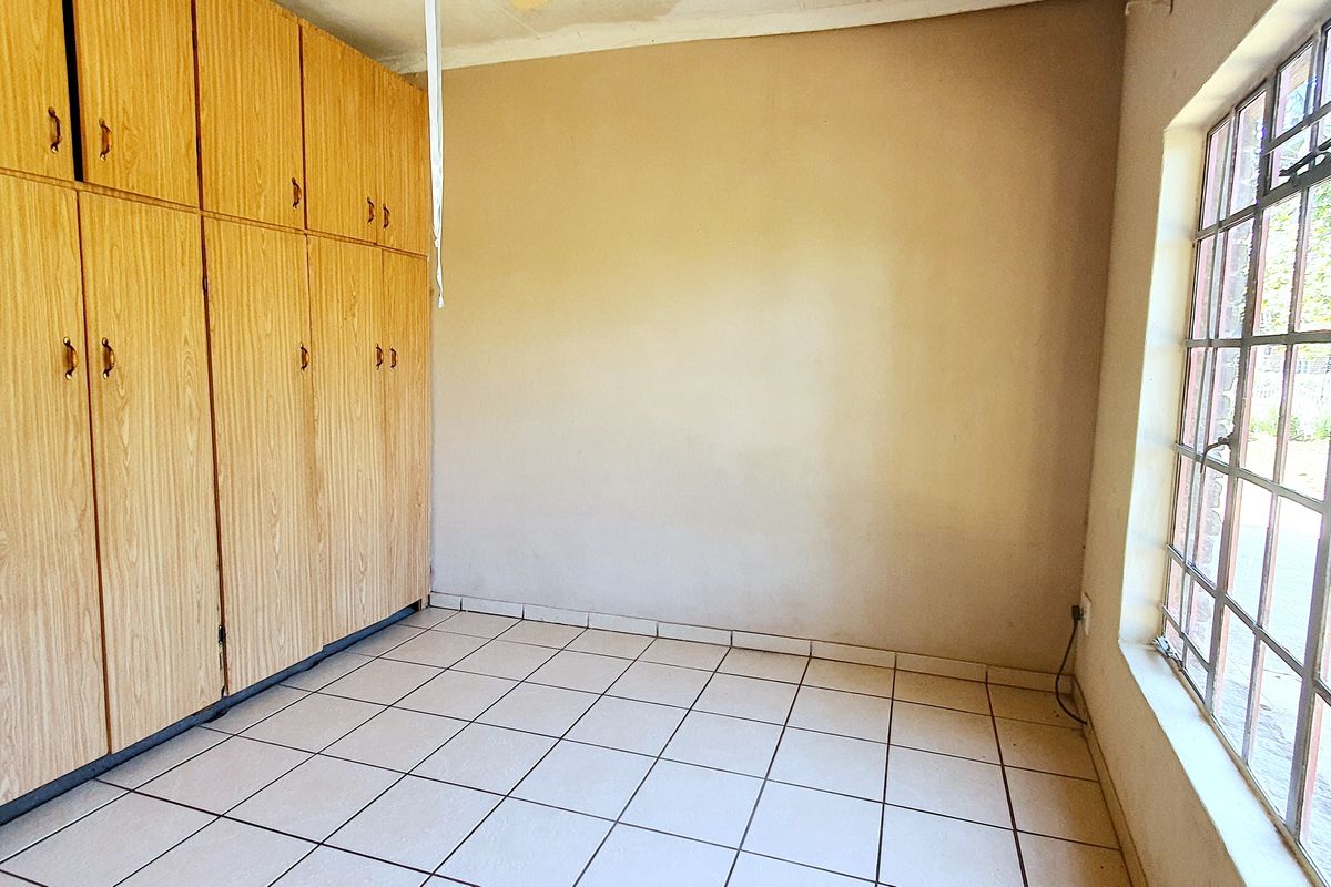 Dual-Living Investment Opportunity! FOR SALE - Photo 5