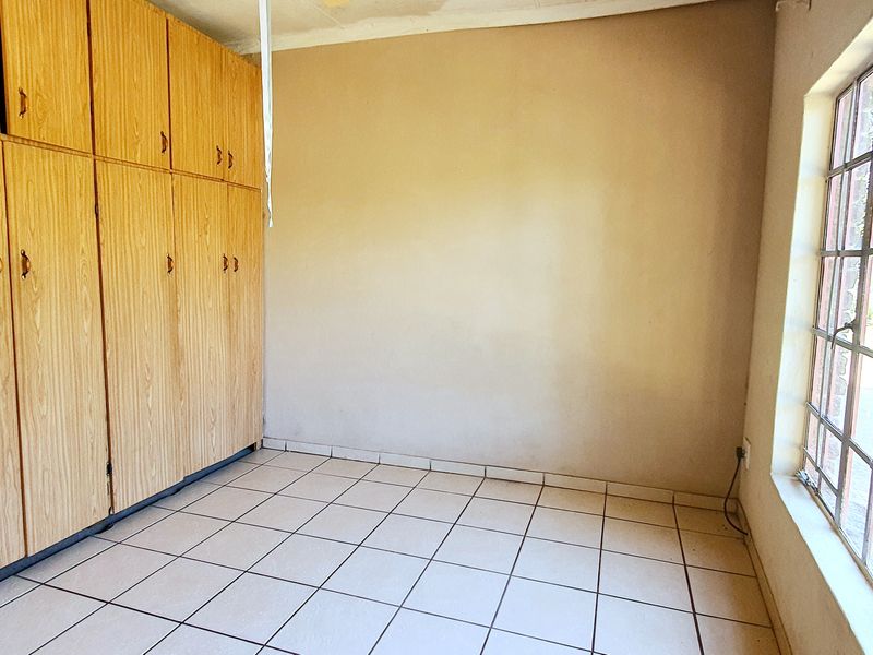 Dual-Living Investment Opportunity! FOR SALE - Photo 5