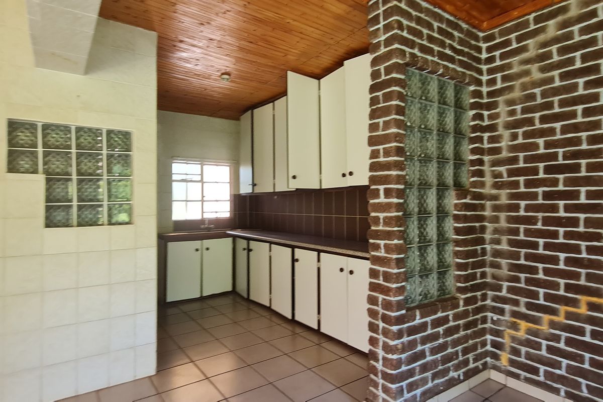 Dual-Living Investment Opportunity! FOR SALE - Photo 3