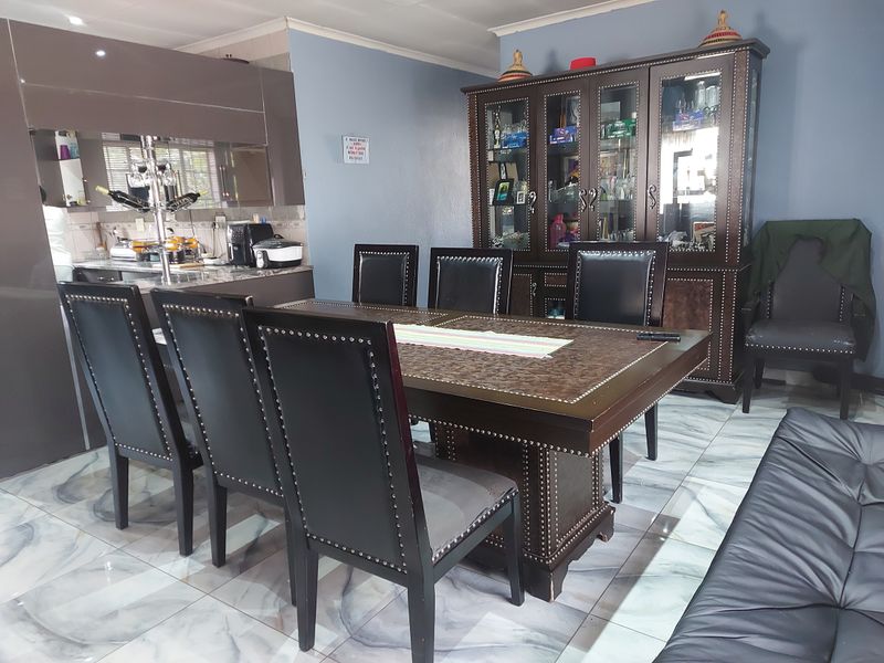 SECURE COMPLEX LIVING AT EAST END - Photo 4