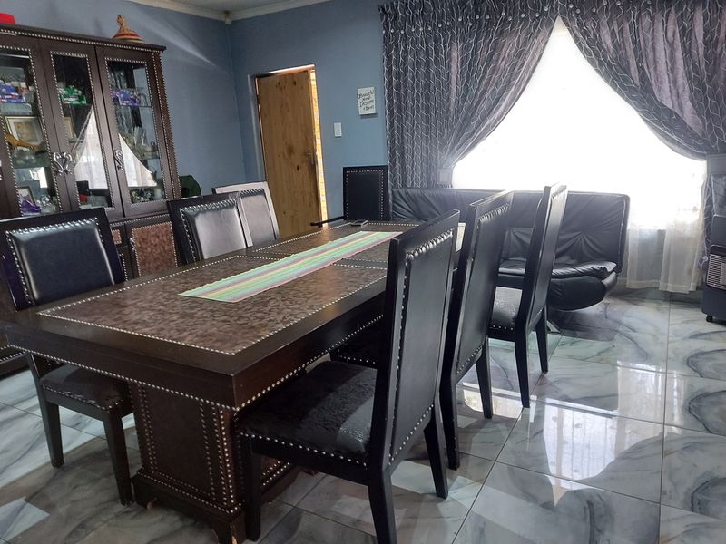 SECURE COMPLEX LIVING AT EAST END - Photo 3