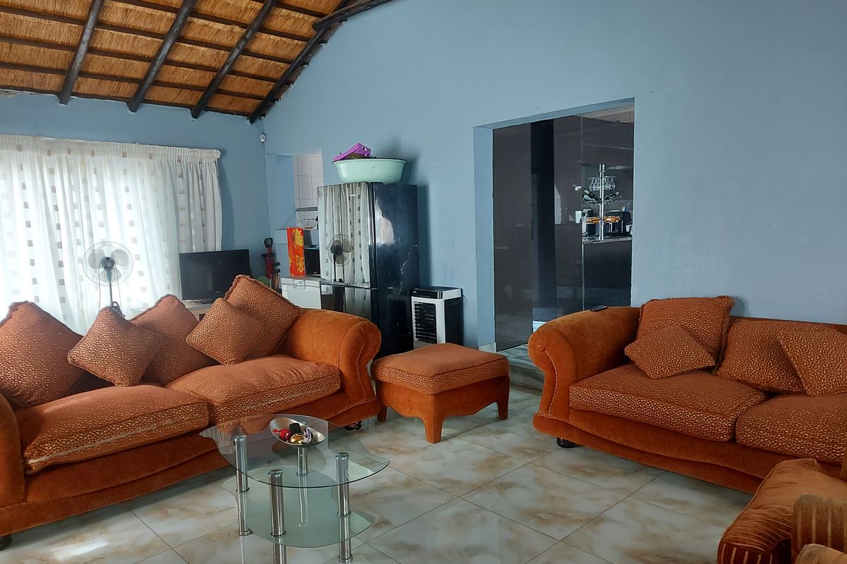 SECURE COMPLEX LIVING AT EAST END - Photo 5