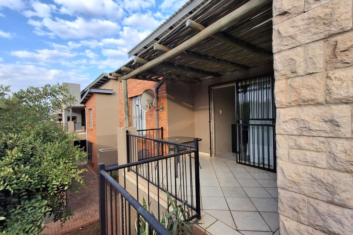 Apartment in Secure Complex - Photo 2