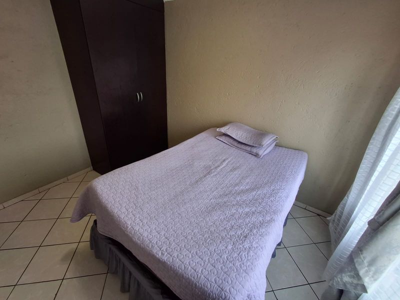 Apartment in Secure Complex - Photo 9