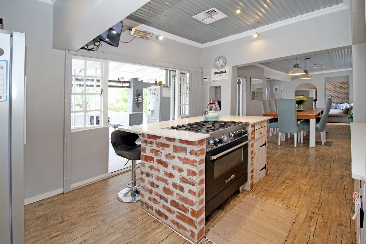 Family home with endless potential  and two income-producing cottages – a children’ paradise - Photo 4