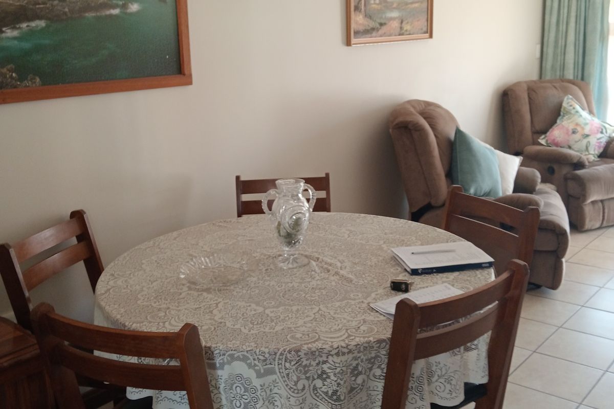 Quiet apartment in Lifestyle Retirement complex. - Photo 5