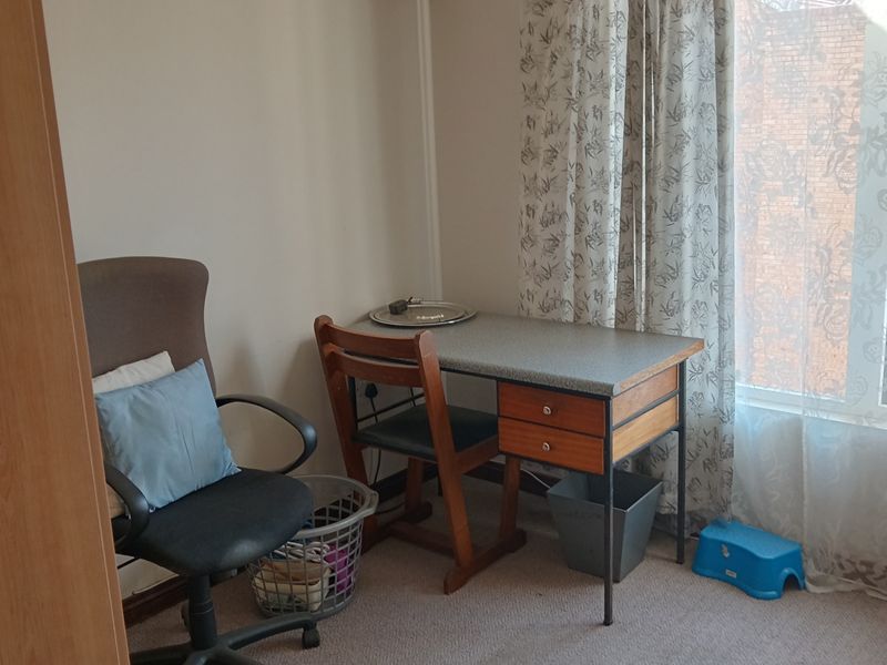 Quiet apartment in Lifestyle Retirement complex. - Photo 9