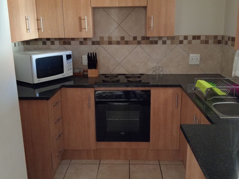 Quiet apartment in Lifestyle Retirement complex. - Photo 6