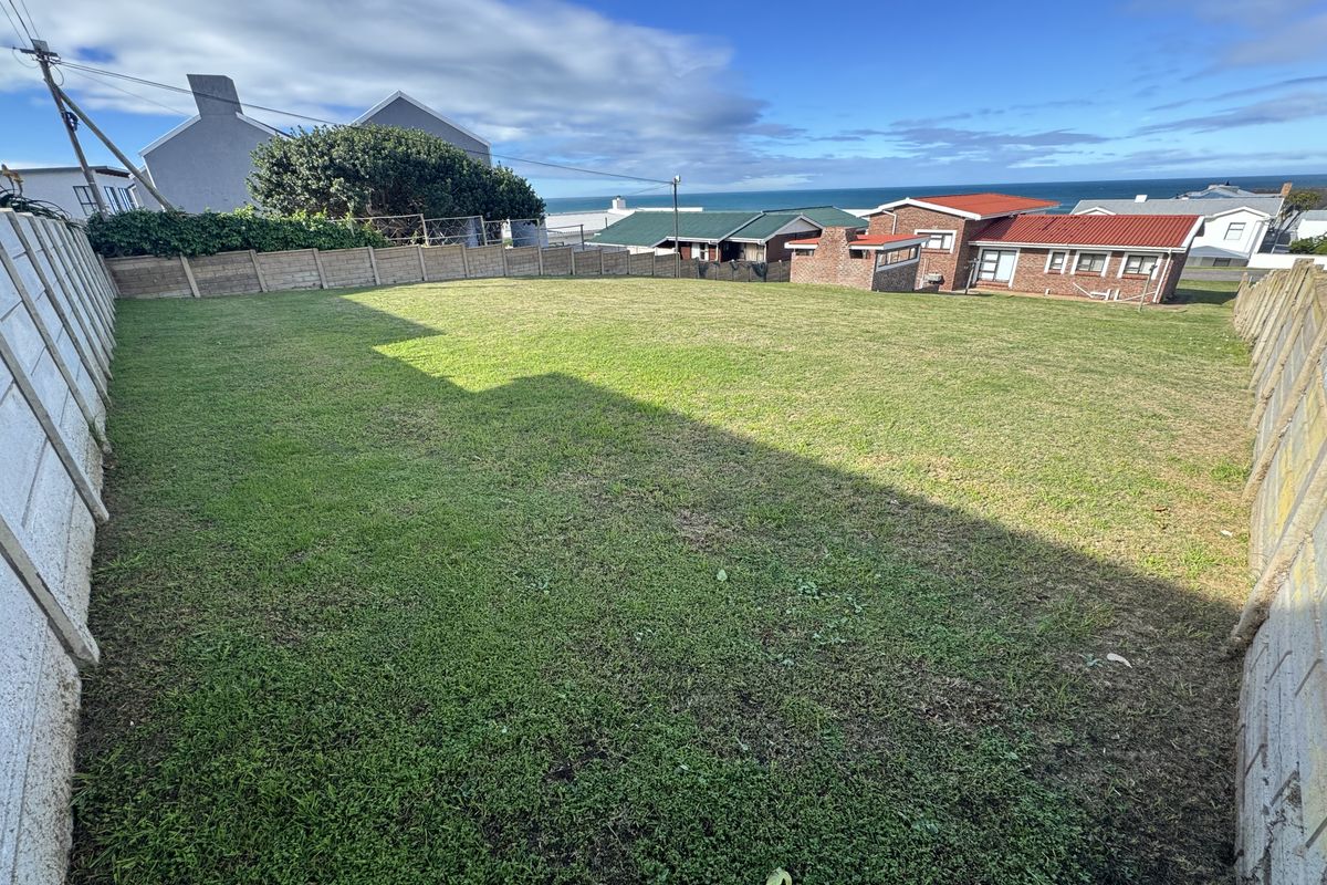 Build Your Dream Home by the Sea – Prime Erf in Jongensfontein! - Photo 2