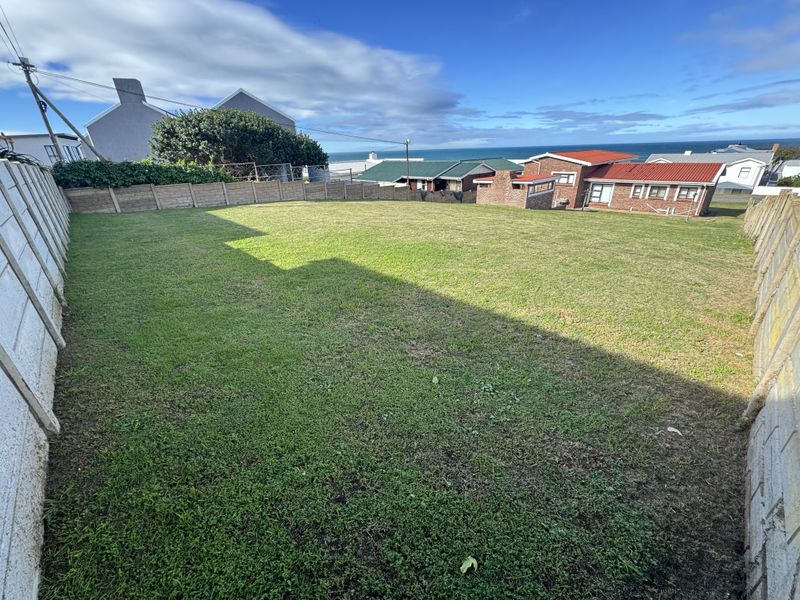Build Your Dream Home by the Sea – Prime Erf in Jongensfontein! - Photo 2