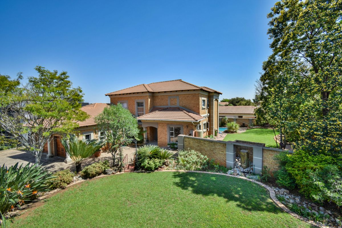 Double-Story Home with Pool in Sought-After Midstream Proper Estate - Photo 2