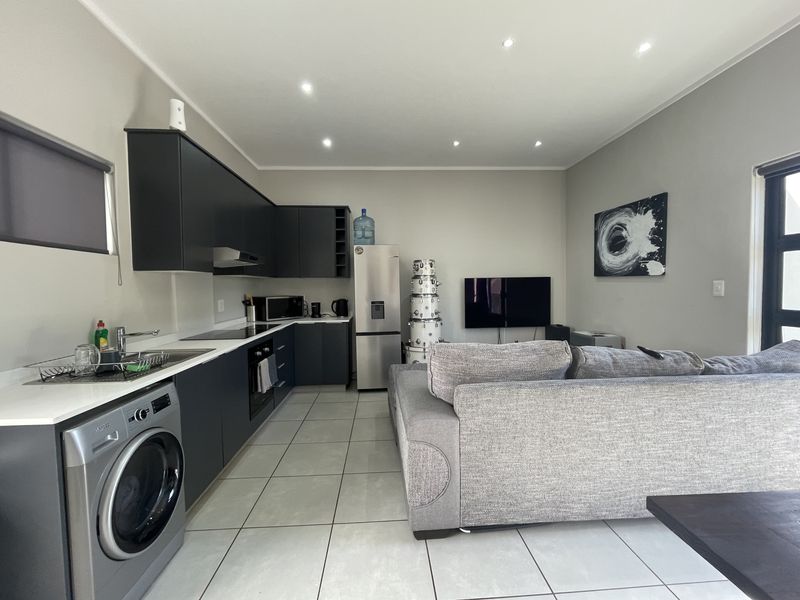 Hassle-free living - Photo 2