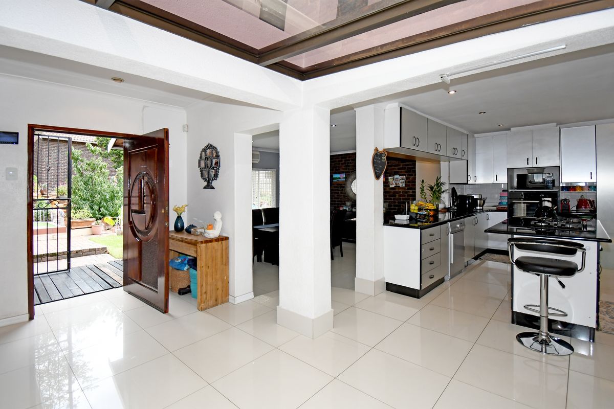VORNA VALLEY, MIDRAND - Photo 4