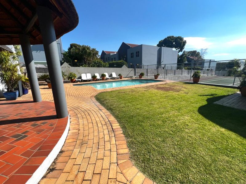 An young executives ground floor pad offering so much - Photo 8