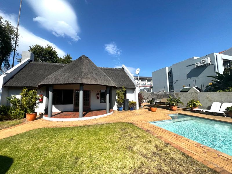 An young executives ground floor pad offering so much