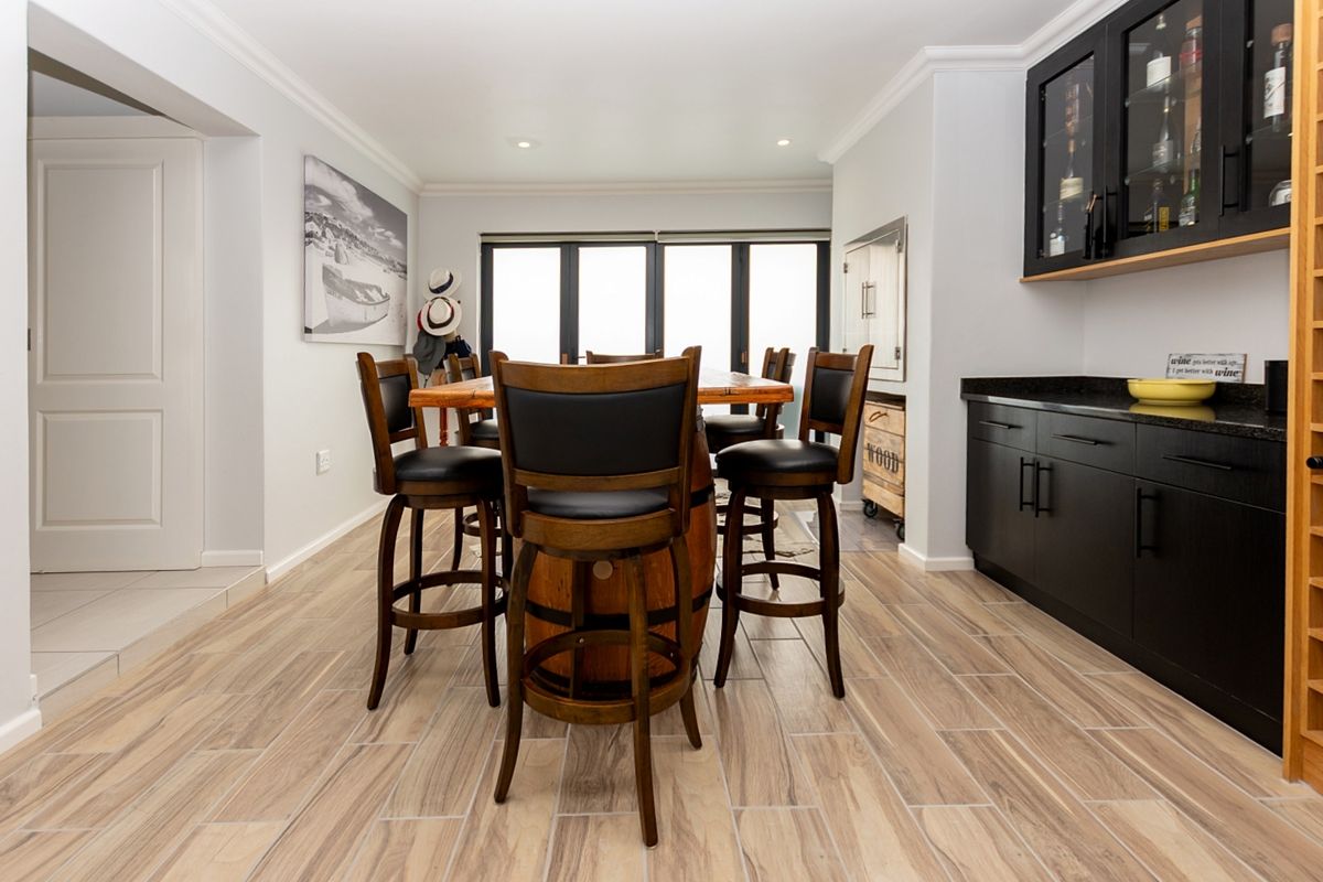 Modern Home in Admiral Island, Port Owen – A Rare Find - Photo 5