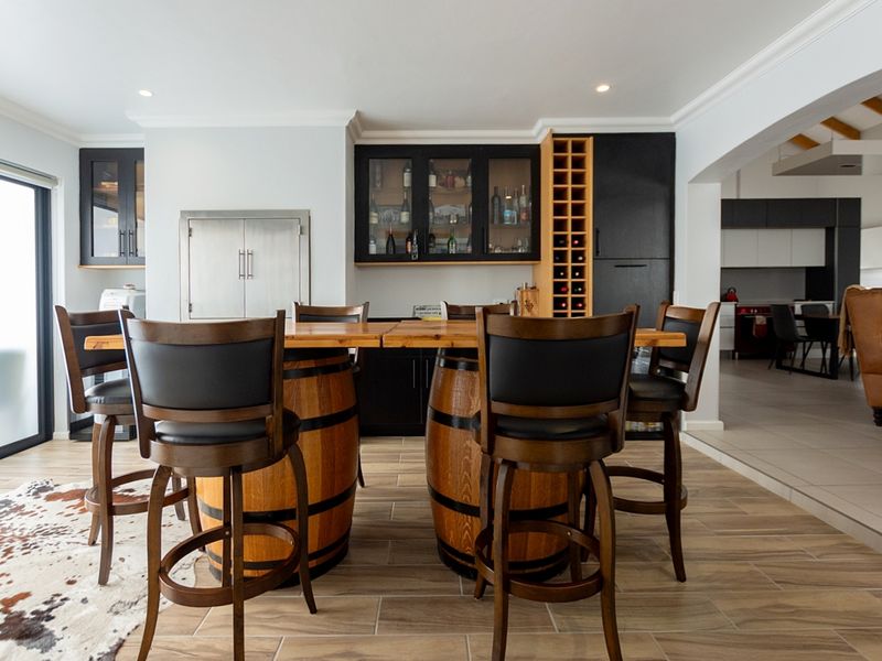 Modern Home in Admiral Island, Port Owen – A Rare Find - Photo 4