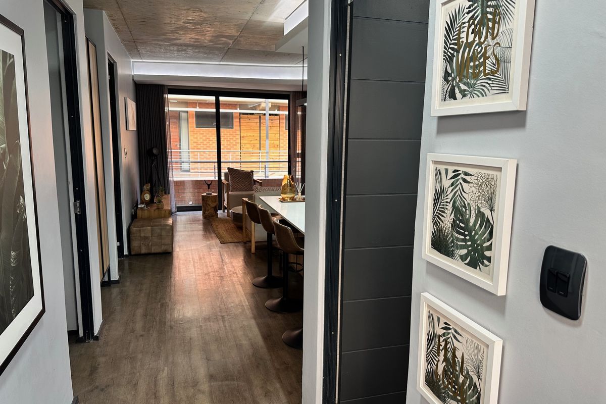 Luxury Designed with Distinction!! - Photo 3