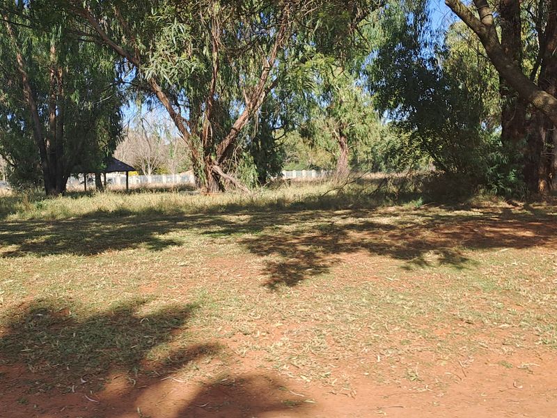 Prestigious living in the upscale location - Photo 9