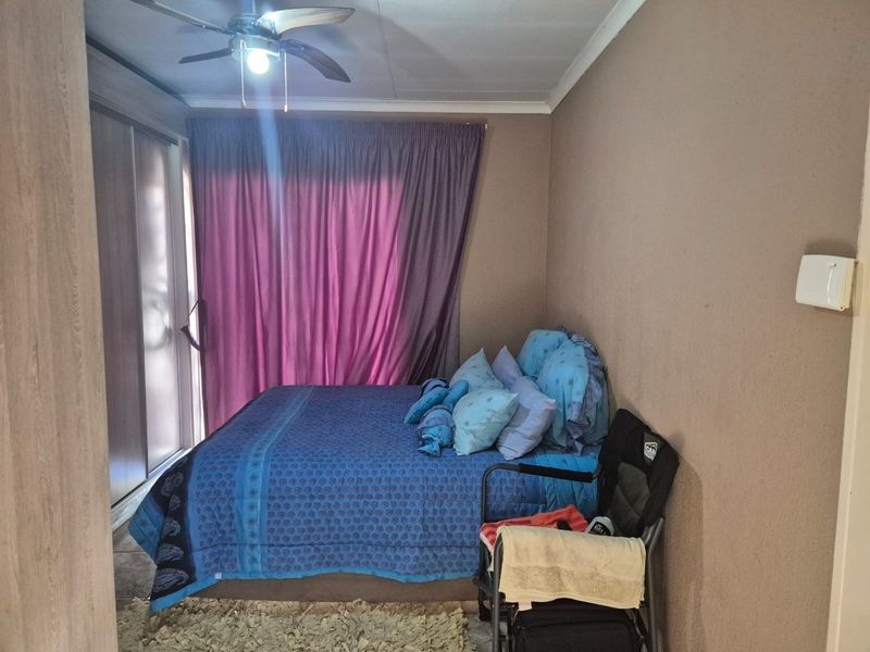 WHERE COMFORT MEETS CONVENIENCE—WELCOME HOME! - Photo 9