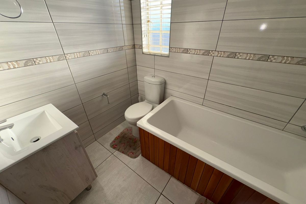 Modern Family Home! - Photo 5