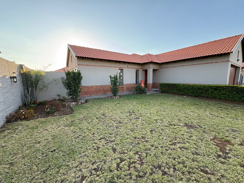 Modern Family Home! - Photo 1