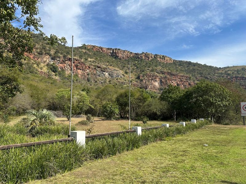 28 Ha valuable mountain land next to N4 Waterval Onder - Photo 6
