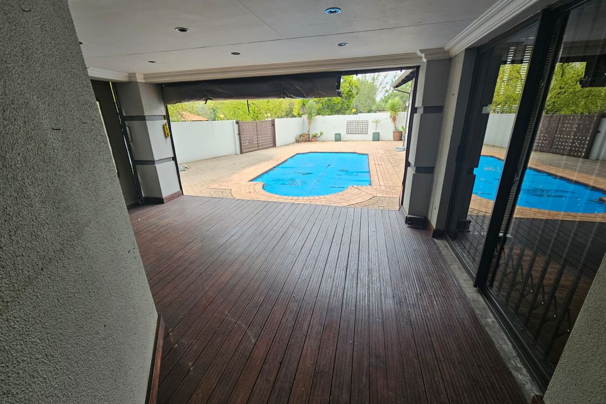 Stylish & Spacious Home in the Green Area, - Photo 3