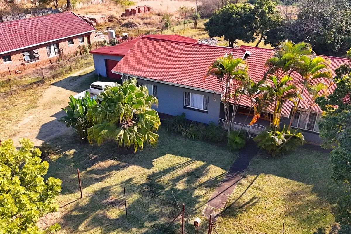 3 bedroom house for sale, in Louis Trichardt - Photo 2