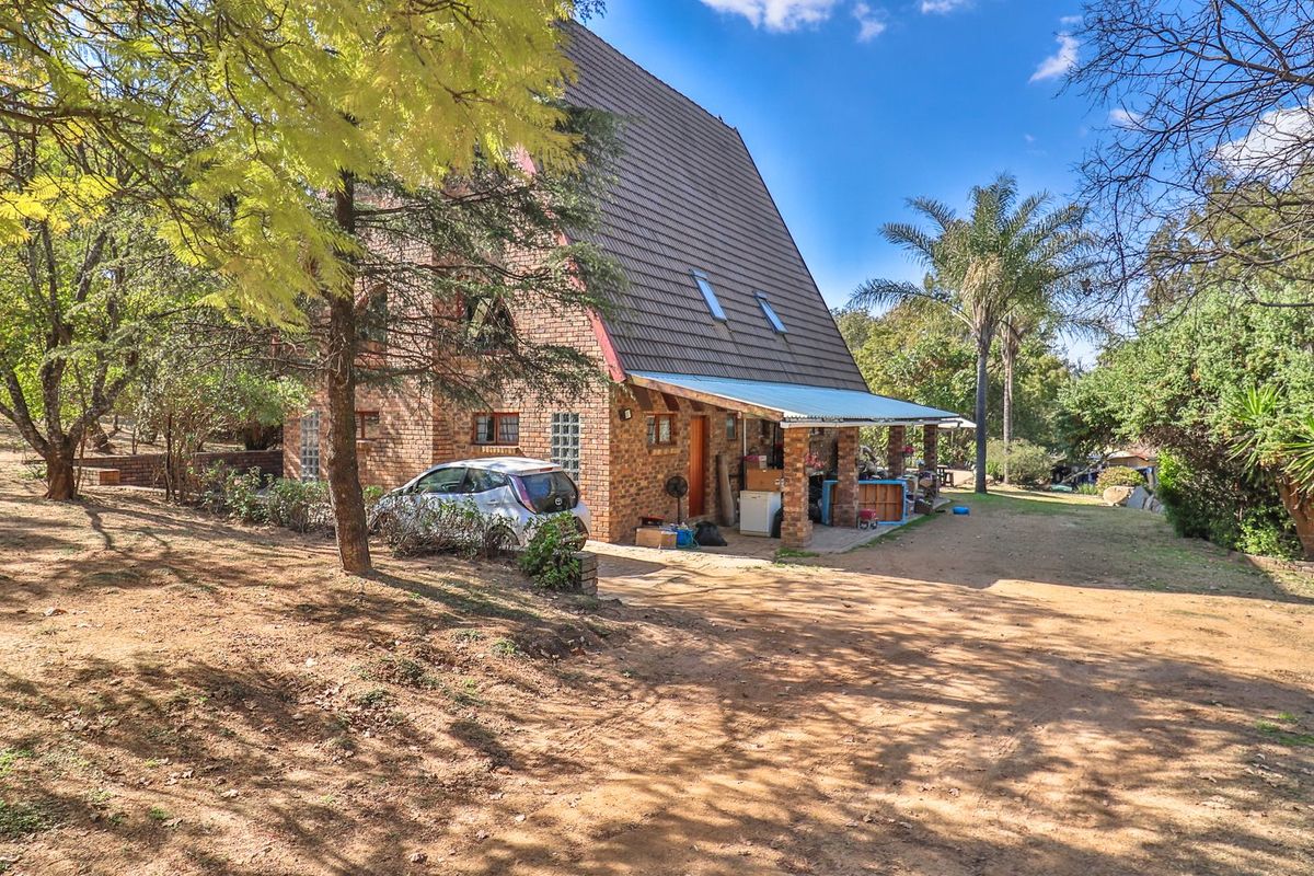 Starting to bid from R1 999 000!!! Live Online Auction! Non-Distressed Auction - Photo 2