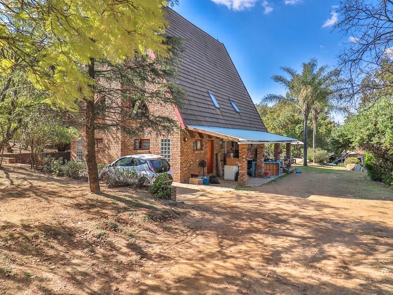 Starting to bid from R1 999 000!!! Live Online Auction! Non-Distressed Auction - Photo 2