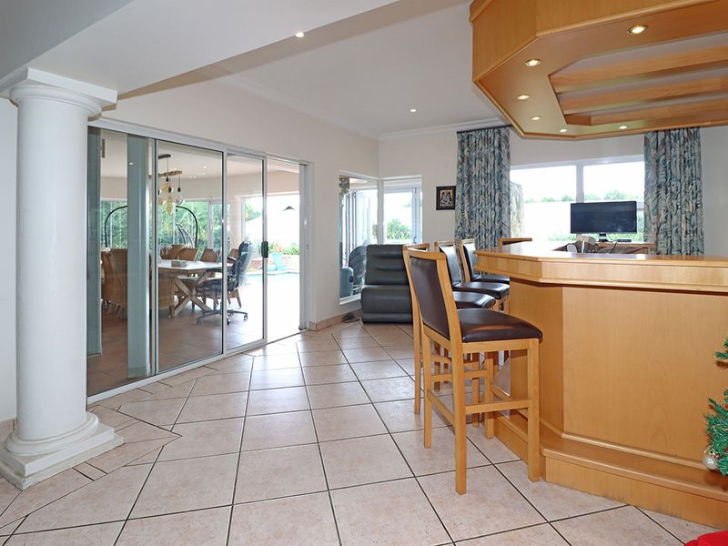 A home to set your heart on fire - this timeless classic masterpiece - for a family of entertainers, - Photo 7