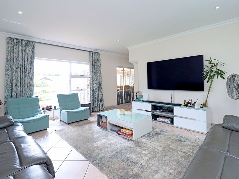 A home to set your heart on fire - this timeless classic masterpiece - for a family of entertainers, - Photo 10