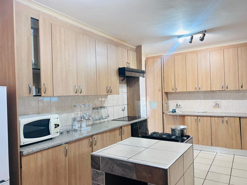 A HIDDEN GEM - Photo 9