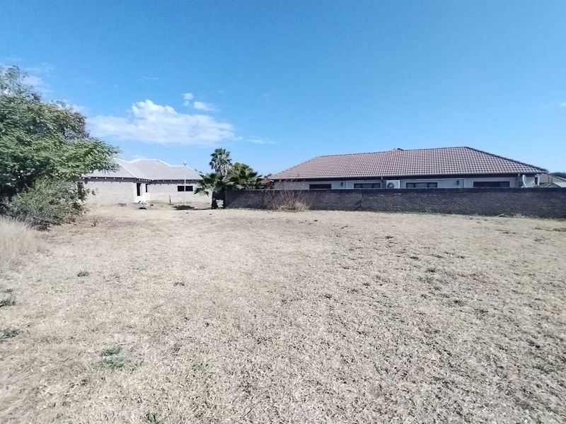 Discover 500m2 of prime vacant land in Safari Park, Brits—your canvas for a dream property awaits! - Photo 10