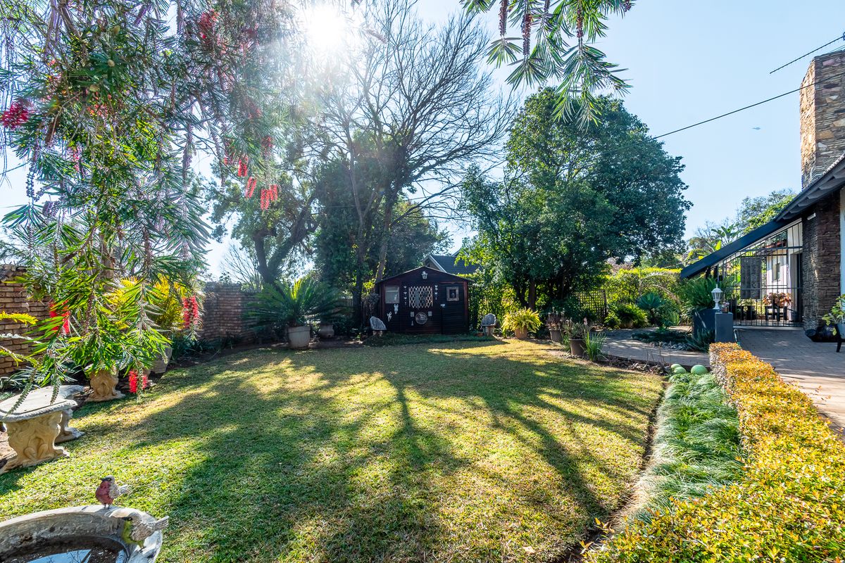 3 Bedroom house with 2 Bedroom Flatlet for sale - Photo 4