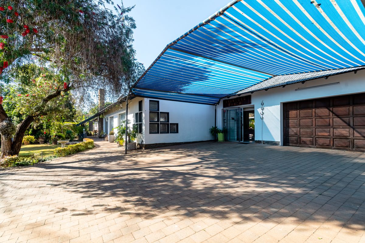 3 Bedroom house with 2 Bedroom Flatlet for sale - Photo 3