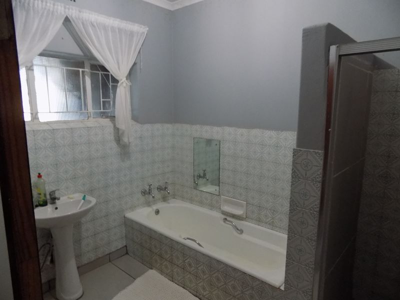 Spacious Family home for sale in Ventersdorp - Photo 10