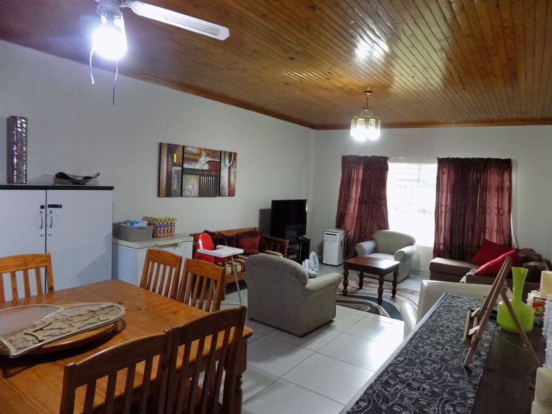 Spacious Family home for sale in Ventersdorp - Photo 7