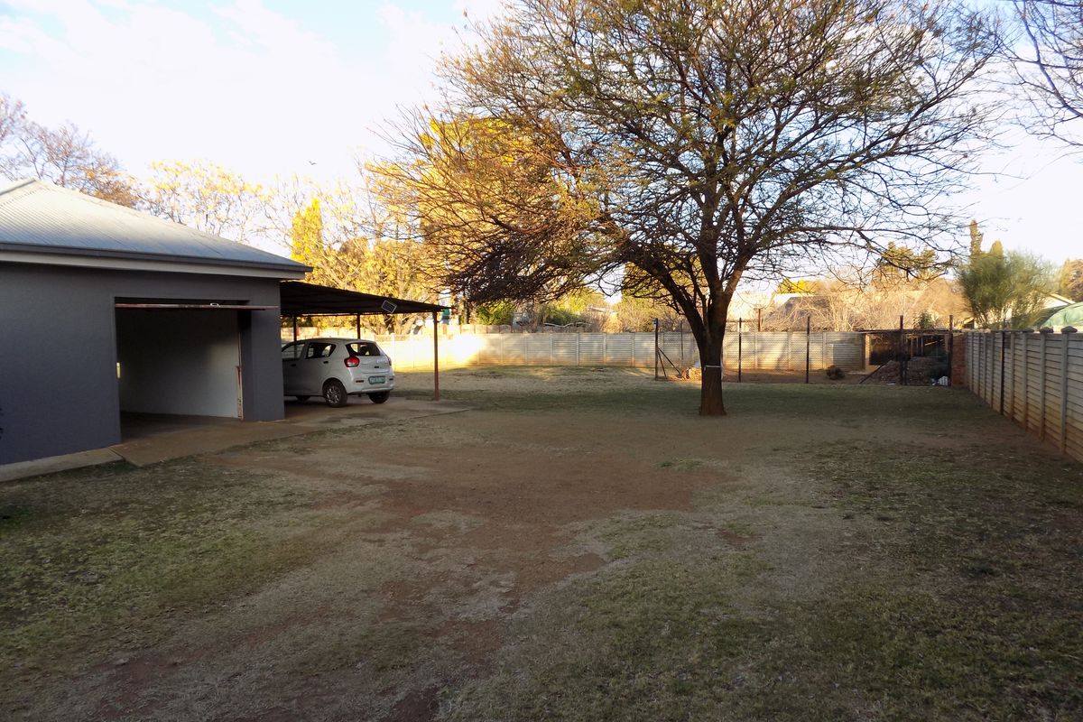 Spacious Family home for sale in Ventersdorp - Photo 3