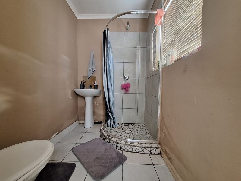 A property with limitless potential. - Photo 9