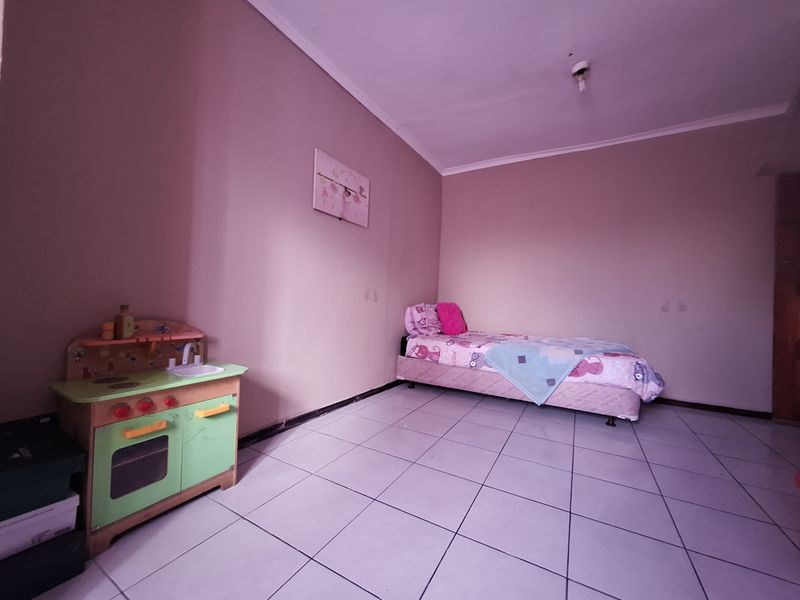 A property with limitless potential. - Photo 10