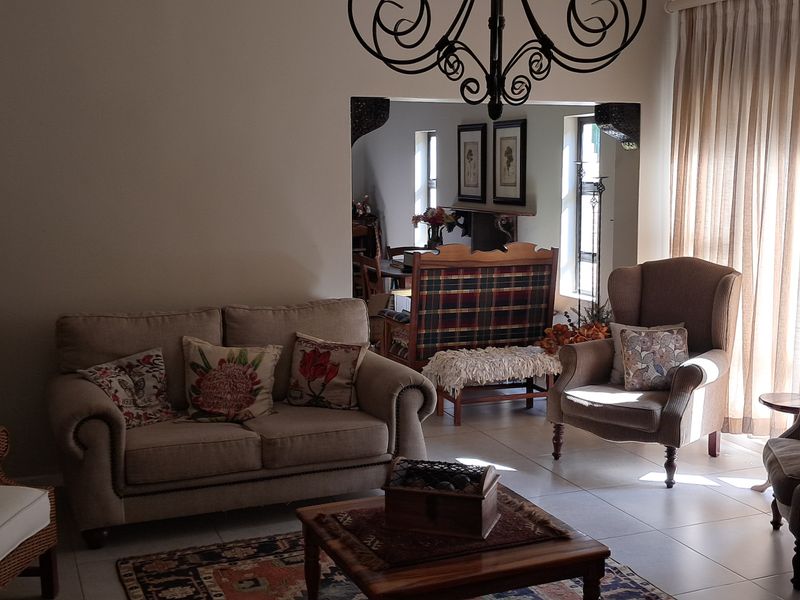 Exclusive area, Modern and spacious with Granny flat attached to main house - Photo 10