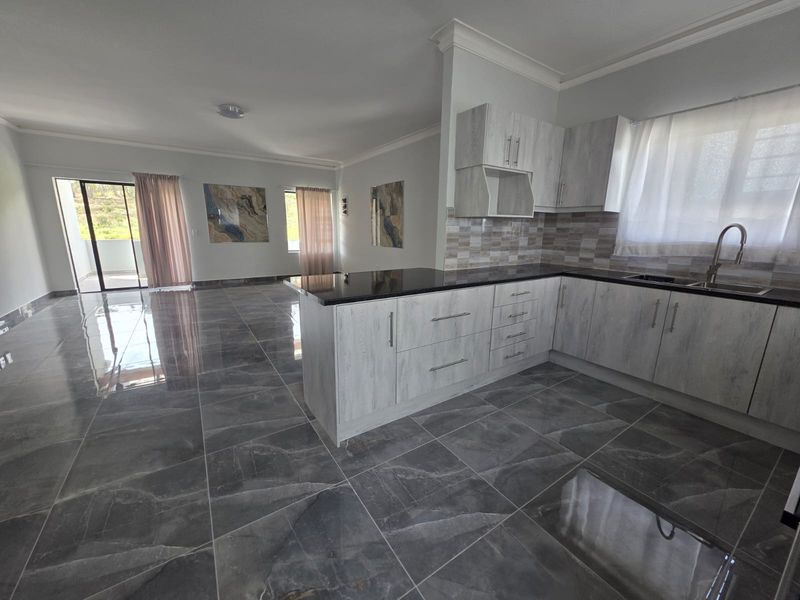 Modern Home With Private Flatlet In Quiet Malmesbury Cul-De-Sac - Photo 7