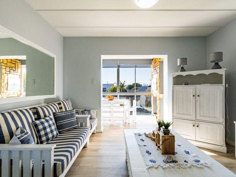 Prime Coastal Apartment in Hartenbos - Photo 4