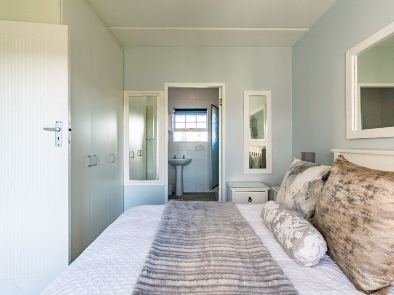 Prime Coastal Apartment in Hartenbos - Photo 10