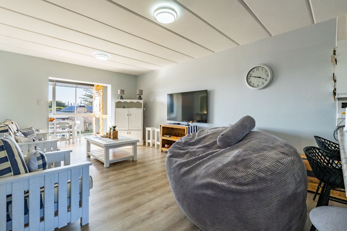 Prime Coastal Apartment in Hartenbos - Photo 3