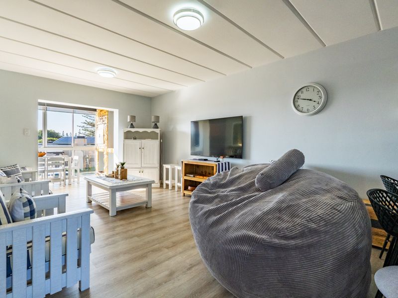 Prime Coastal Apartment in Hartenbos - Photo 3