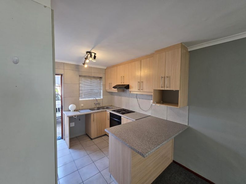 Renovated 1-bedroom ground floor apartment - Photo 8