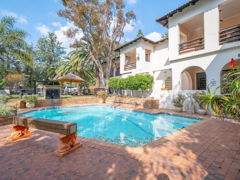 Property with many different business opportunit with great visibility - Photo 5